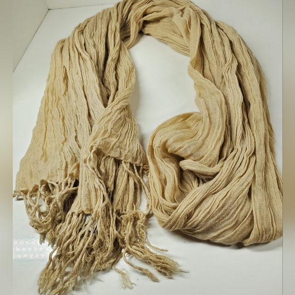 GAP Tan Lightweight Scarf - Picture 10 of 10